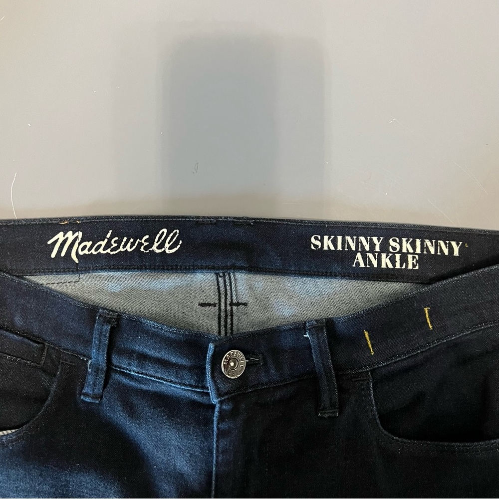Madewell Dark Wash Skinny Skinny Ankle Cropped Jeans - Picture 4 of 8